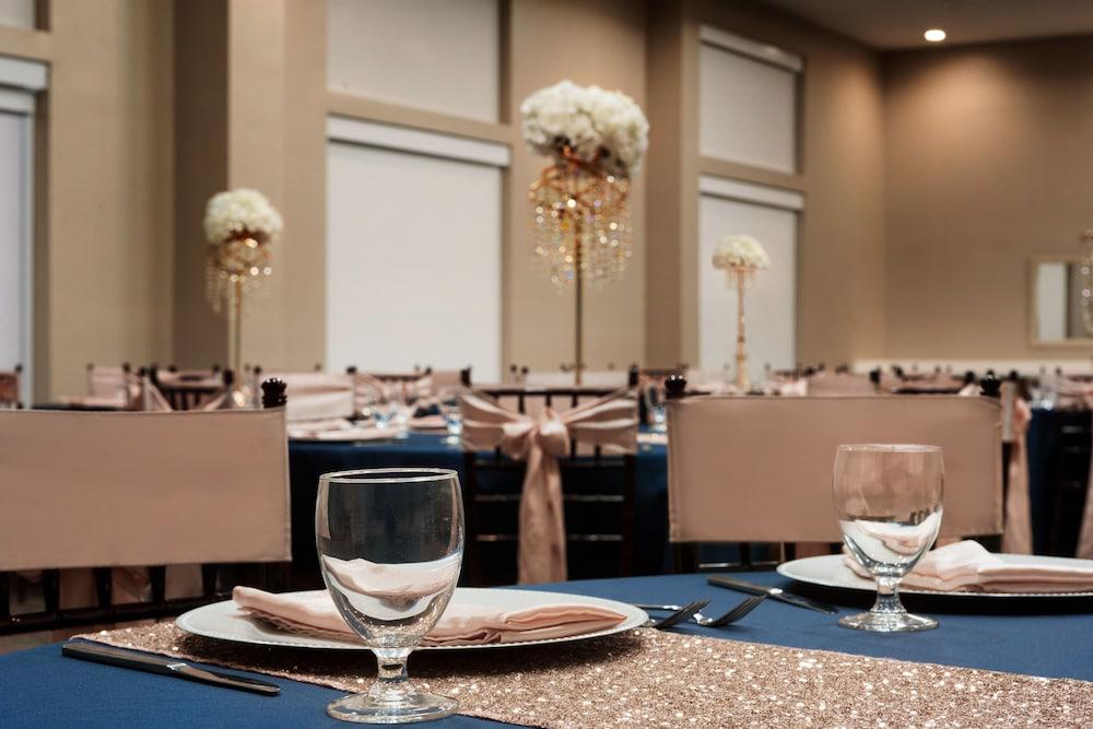 Hilton Garden Inn Houston-בייטאון מראה חיצוני תמונה