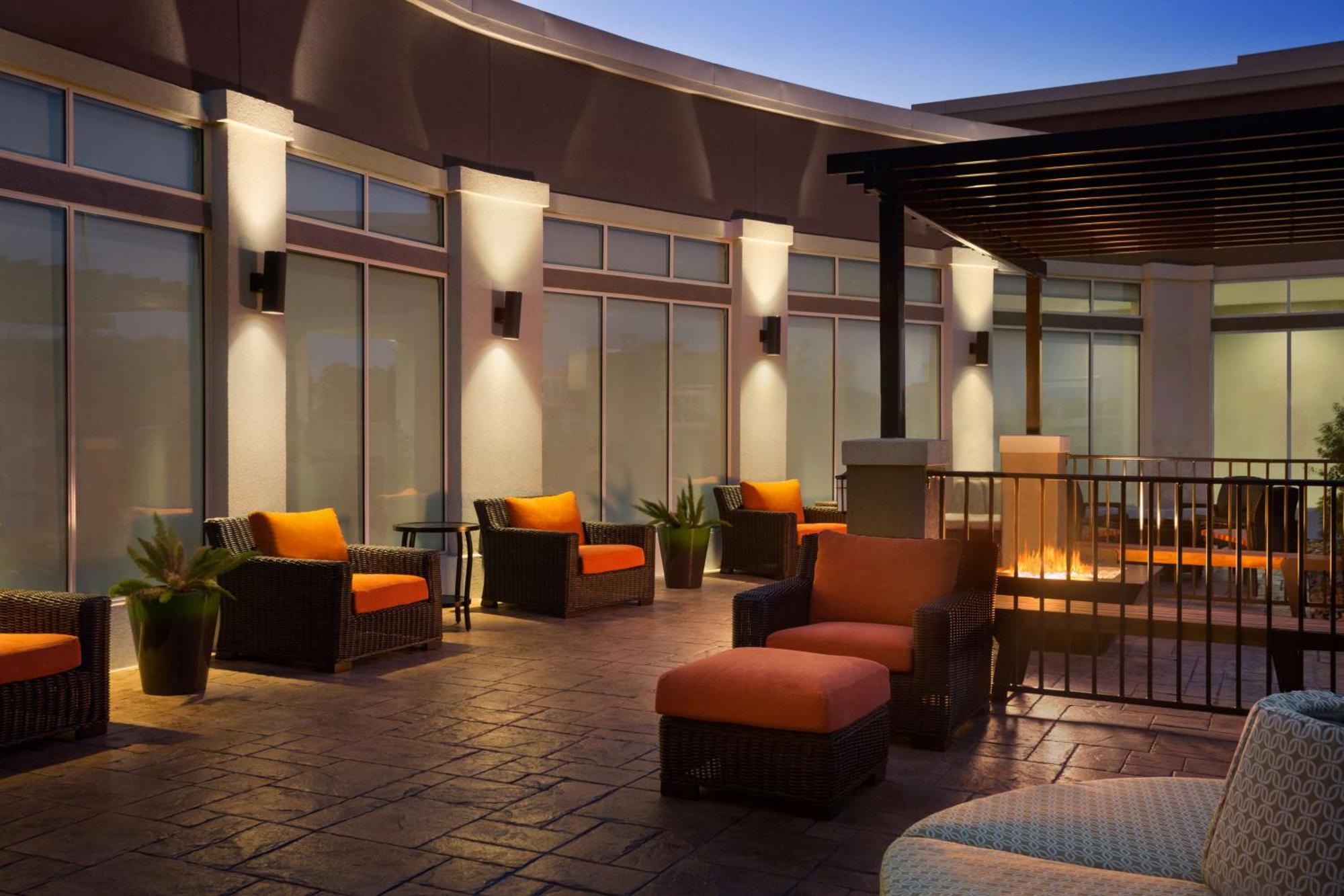 Hilton Garden Inn Houston-בייטאון מראה חיצוני תמונה
