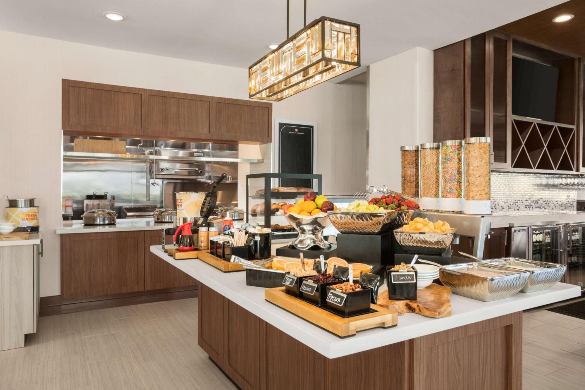 Hilton Garden Inn Houston-בייטאון מראה חיצוני תמונה