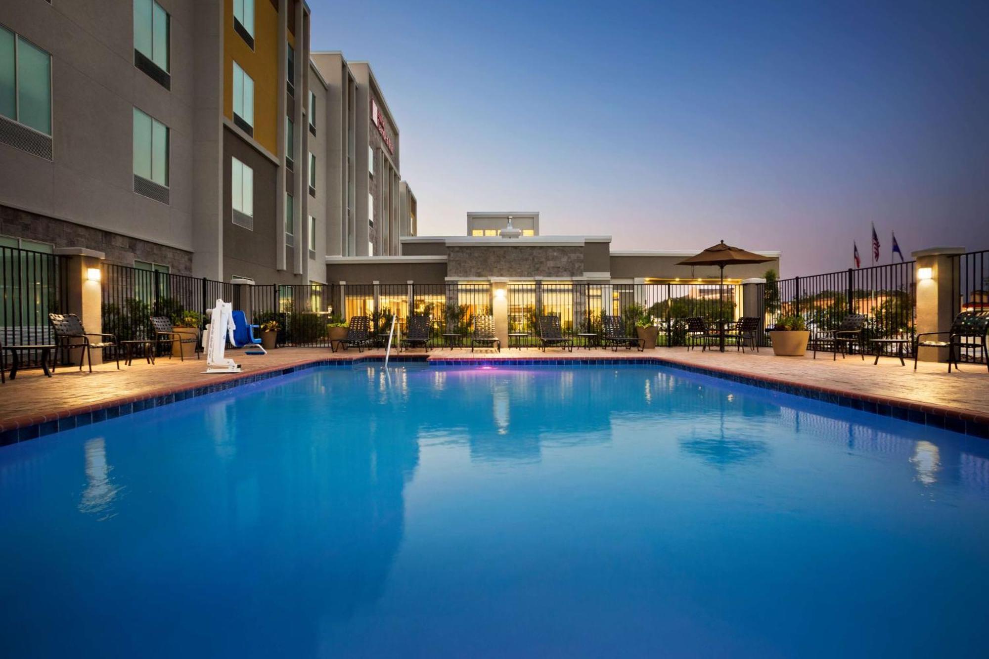 Hilton Garden Inn Houston-בייטאון מראה חיצוני תמונה